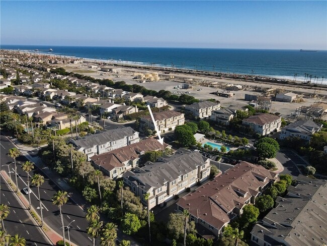 Building Photo - 6263 Pacific Pointe Dr