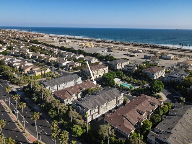 Foto del edificio - 6263 Pacific Pointe Dr