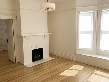 Foto del edificio - "Charming 1-Bedroom Haven in Vibrant San Francisco's Heart!"