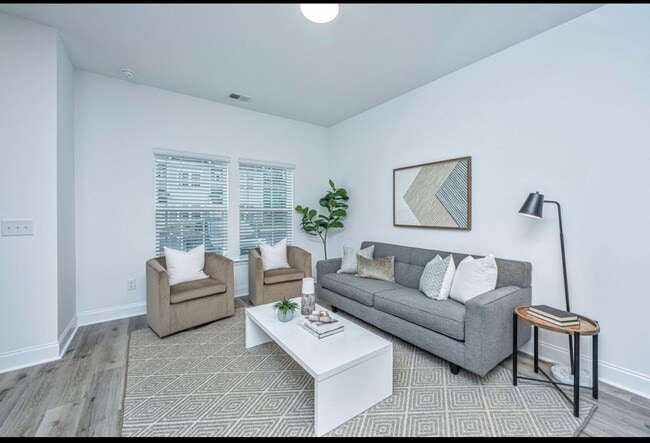 Building Photo - Brand-New 3BR Home in desirable Wando Neig...