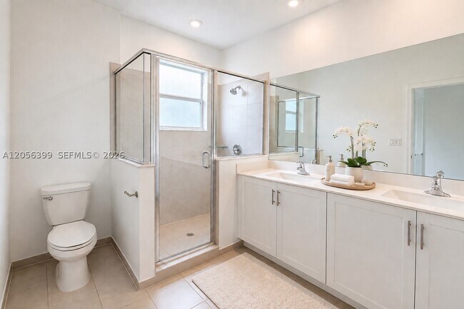 Foto del edificio - 2637 SE 12th St