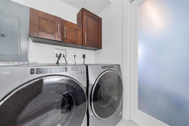 Foto del edificio - 3531 SW 1st Ave