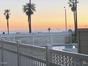 Building Photo - 248 E Surfside Dr