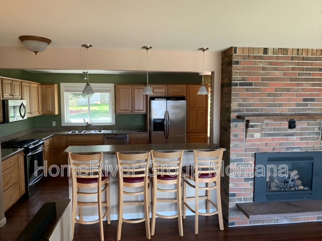 Building Photo - 407 Ben Hogan Dr