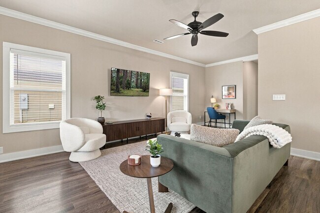 Foto del edificio - 825 Northeast Heights Lane-SI ID1631799P