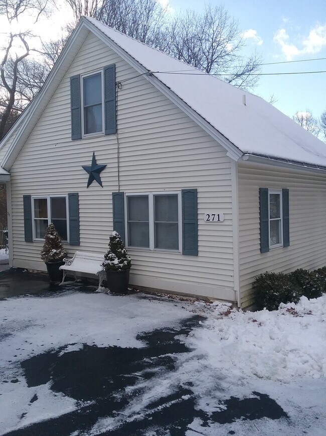 271 House St, Glastonbury, CT 06033 House Rental in Glastonbury, CT
