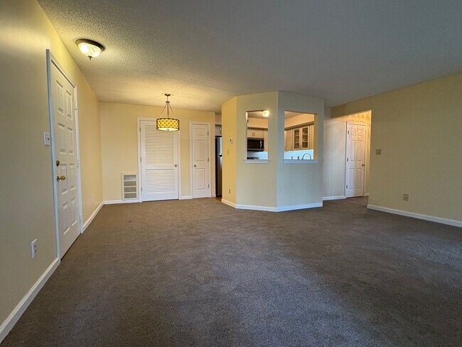 Foto del edificio - Charming 2-Bed, 2-Bath in Middletown, CT.