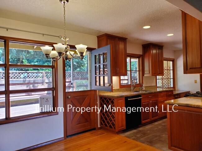Foto del edificio - 12424 SW Lesser Rd