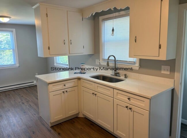Building Photo - 31 Studley Ave