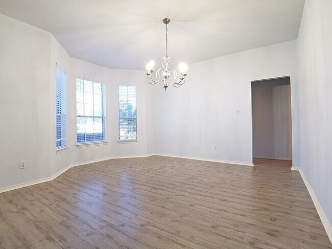 Building Photo - 3527 Hera Dr