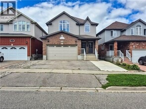 Building Photo - 128 Udvari Crescent