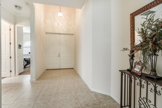 Building Photo - 1427 Castle Pines Cir