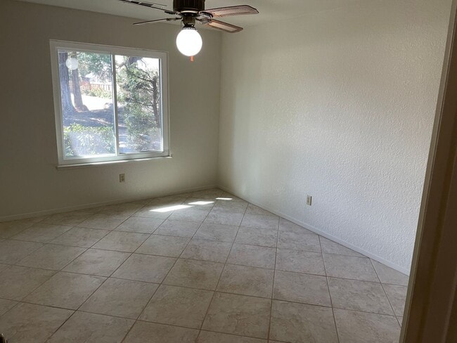 Building Photo - Atwater County Living