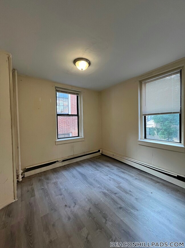 Building Photo - 44A Joy St