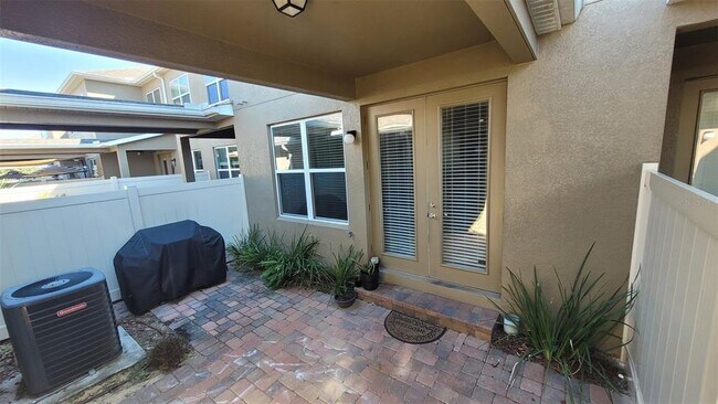 Building Photo - 15711 Kinnow Mandarin Ln