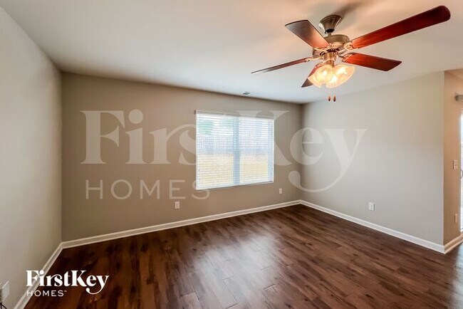 Building Photo - 11495 Walden Trce