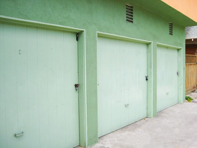 Building Photo - GORGEOUS 1BED/1BATH APARTMENT HOME AVAILAB...