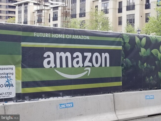 Foto del edificio - 1300 Army Navy Dr