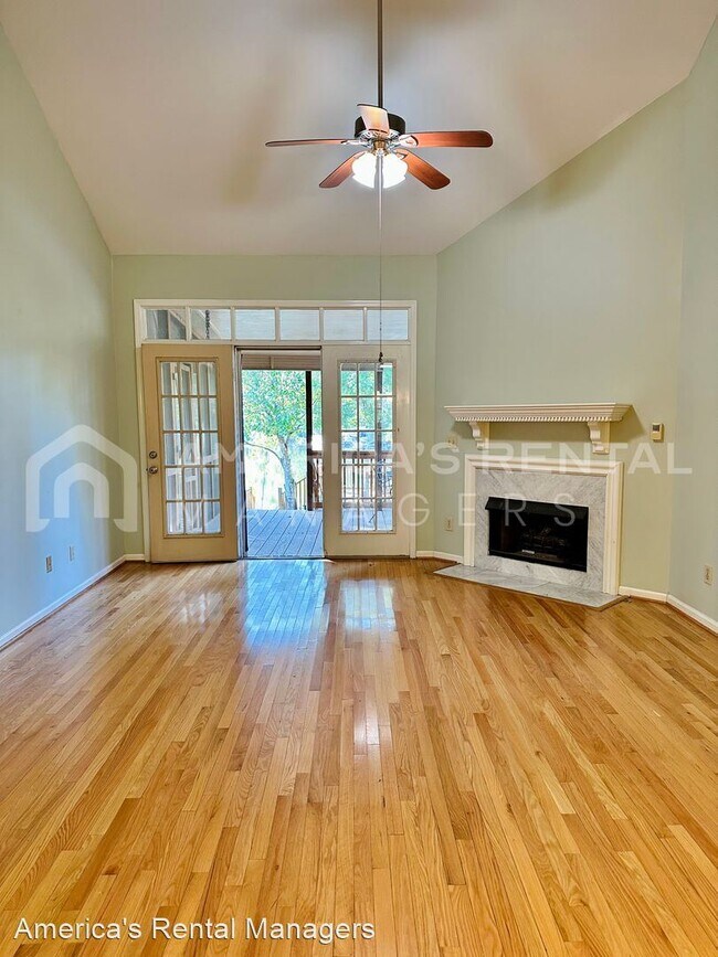 Building Photo - 2 br, 2.5 bath House - 4674 Lake Valley Drive