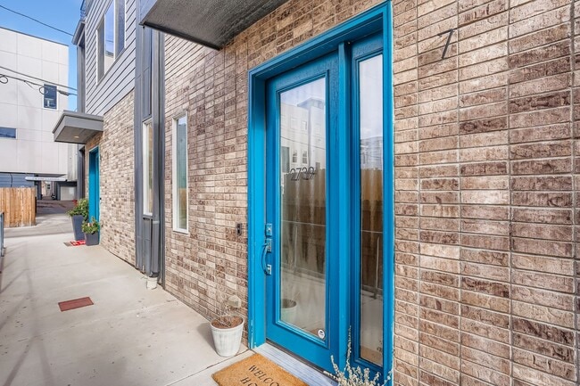 Building Photo - 2739 W 24th Ave