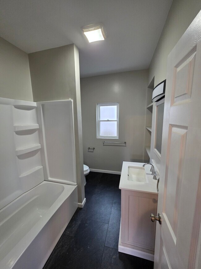 Building Photo - 311 19th Pl