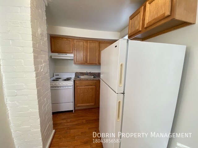 Building Photo - 1708 Tyler-