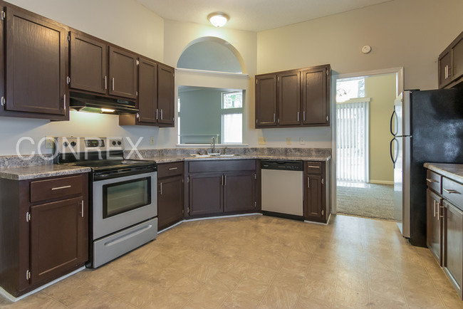 Foto del edificio - 7 Stanford Ridge Ct