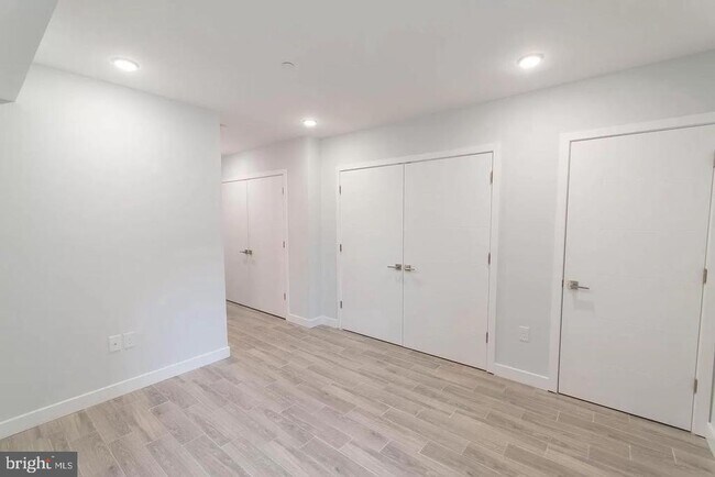 Foto del edificio - 1753 N Marshall St