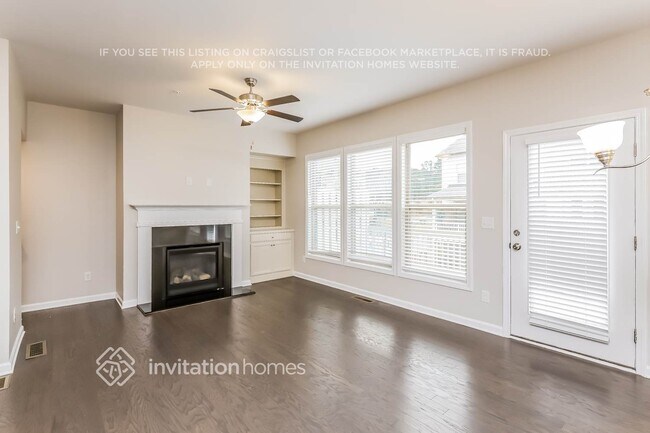 Building Photo - 402 Montclair Ct