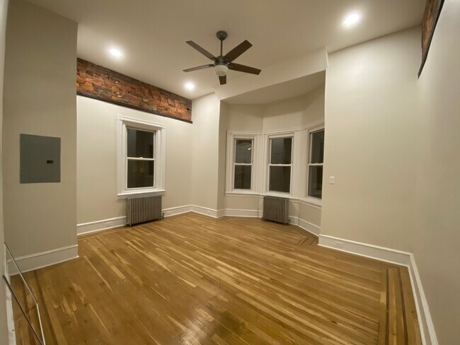 high ceilings throughout - 2017 McKean St
