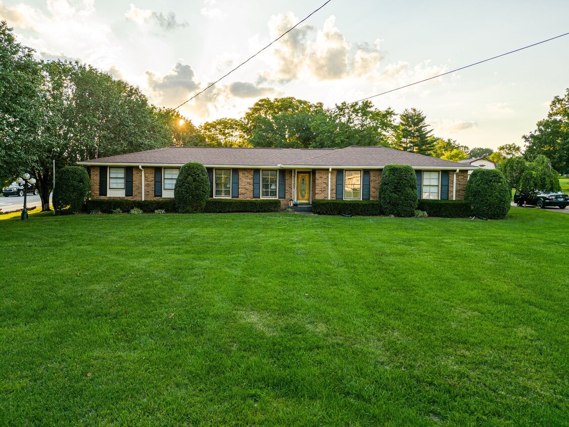 Foto principal - 101 Loretta Dr