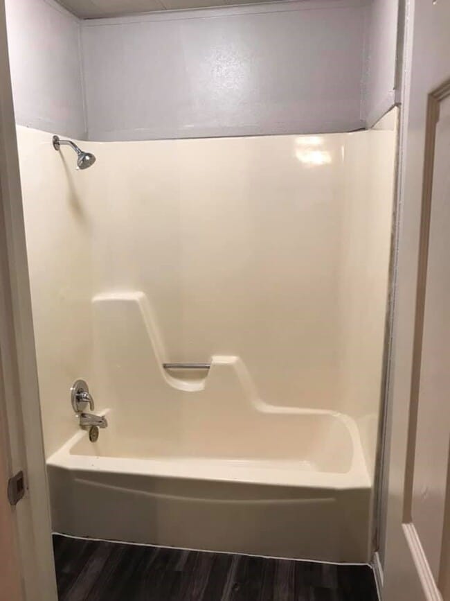 Foto del edificio - 1020 N Main St