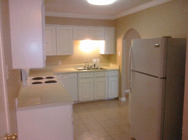 Building Photo - 4304 Segura Ct N