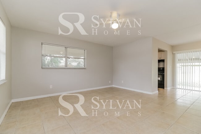 Photo - Updated 3 bedroom rancher! House