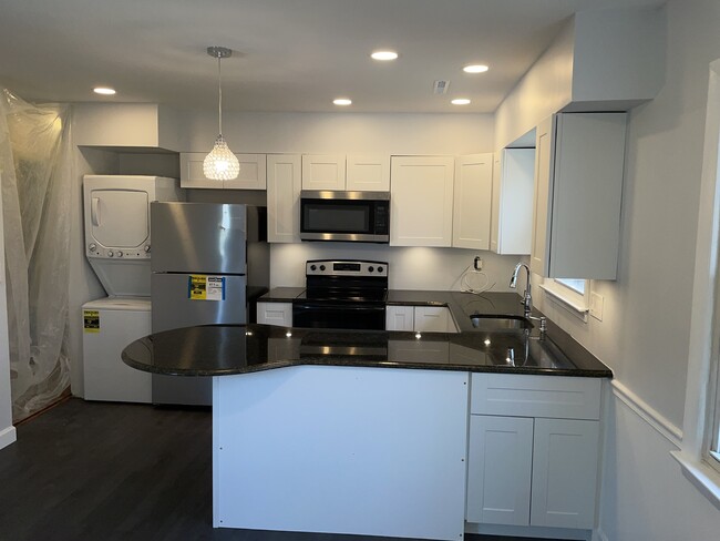 Building Photo - 129 High Top Cir
