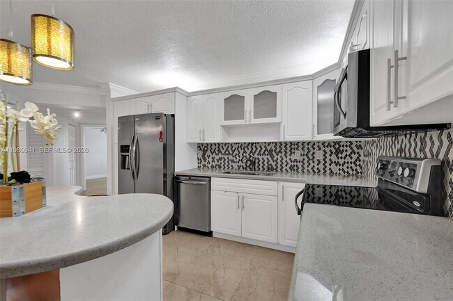 Building Photo - 21300 San Simeon Way