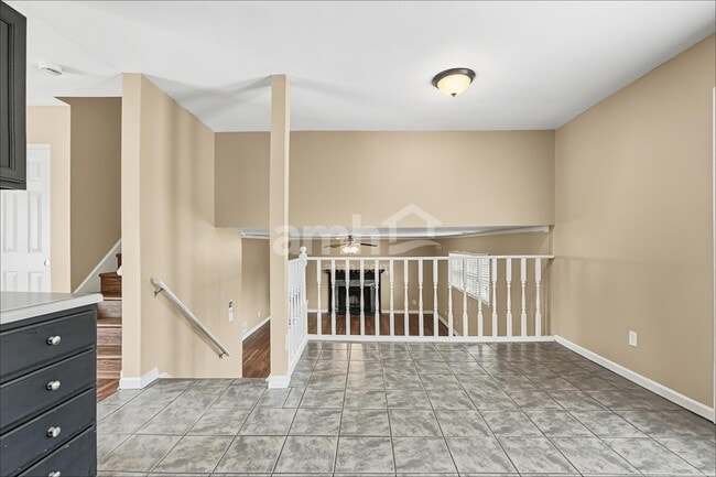 Building Photo - 6401 Sharps Ridge Ct