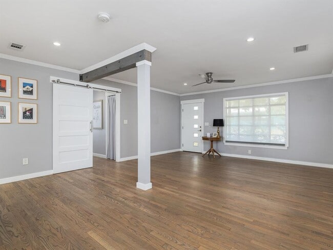 Building Photo - 1112 Arcadia Ave