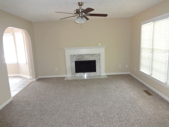 Foto del edificio - 278 Willow Bend Dr