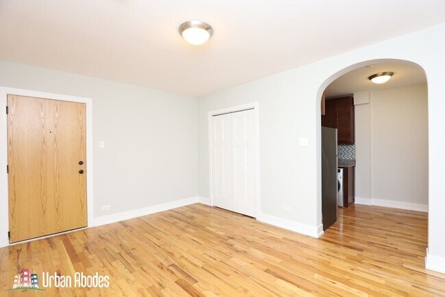 Foto del edificio - 557 W Arlington Pl