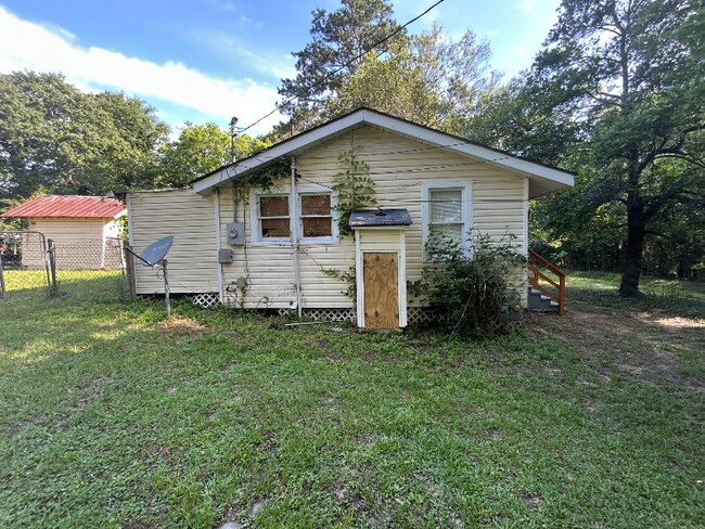 Foto del edificio - 107 Shirley Dr