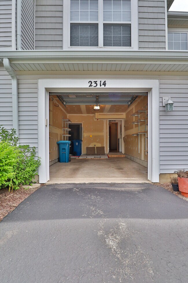 Foto del edificio - 2314 Woodside Dr