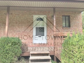 Building Photo - 1831 Hoyt Ave