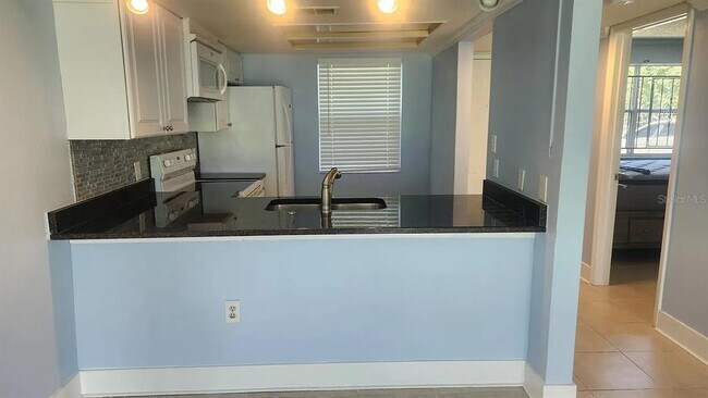 Foto del edificio - 5038 Terrace Palms Cir