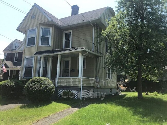 Foto del edificio - 116 Howe Ave