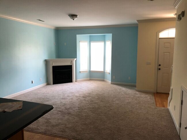 Foto del edificio - 4522 Brassfield Dr