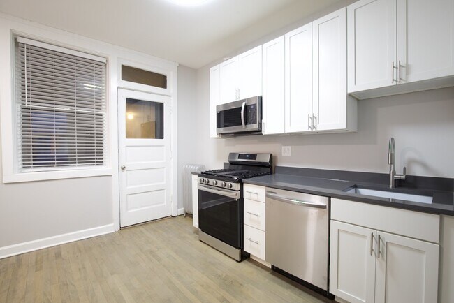 Foto del edificio - 1454 W Winnemac Ave