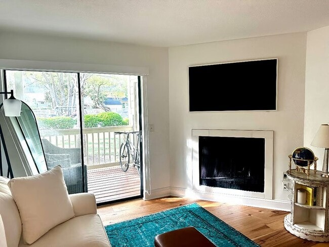 Photo - Furnished/Updated 1 Bed/1 Bath Condo- Close to Sullivan's Island