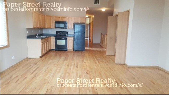 Building Photo - Section 8 Welcomed 3112 W Monroe St