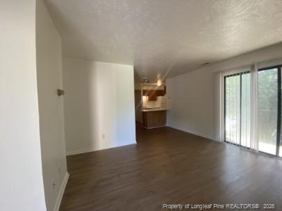 Foto del edificio - 6408 Starbrook Dr
